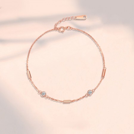 Simple Rose Charm Bracelet For Women In 18K Gold