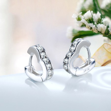 Exquisite Workmanship High End Materials Heart Shaped Earrings