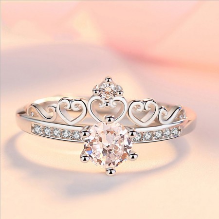 Gold crown hotsell rings for her