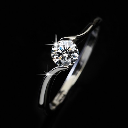 Streamlined Design Style 925 Sterling Silver Simple Engagement Ring